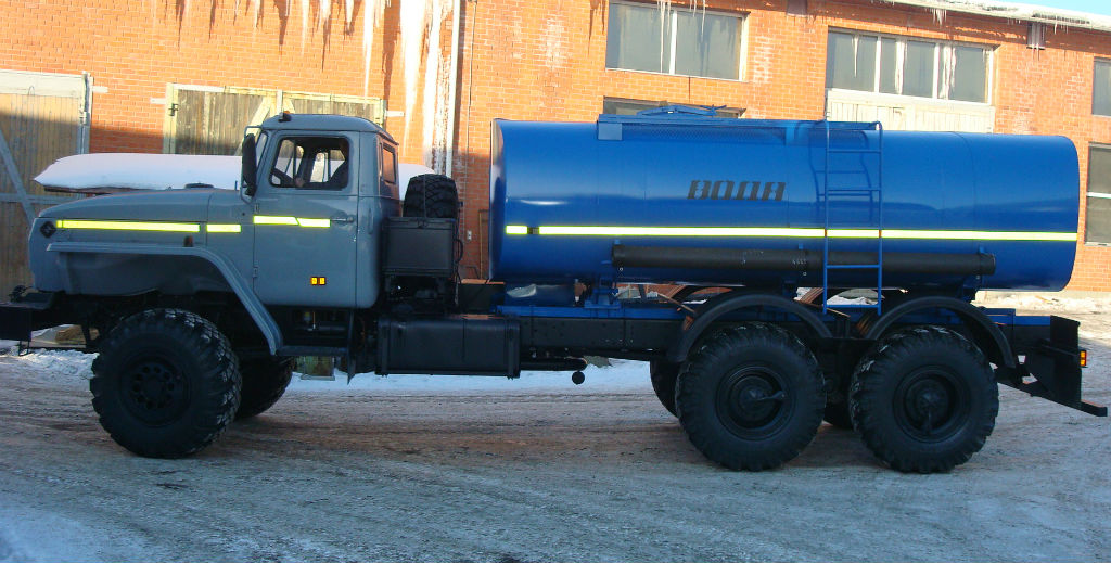 Водовоз АЦПТ-5,5 «Урал 4320-1912-60М»