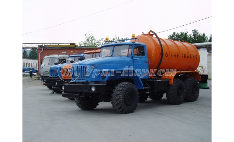 Автоцистерна нефтепромысловая АЦН-10С «Урал 4320-1912-60М»