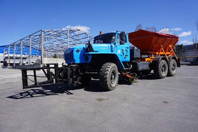 Дорожная машина МКД-3 (Зимний вариант) «Урал 4320-1912-60М»