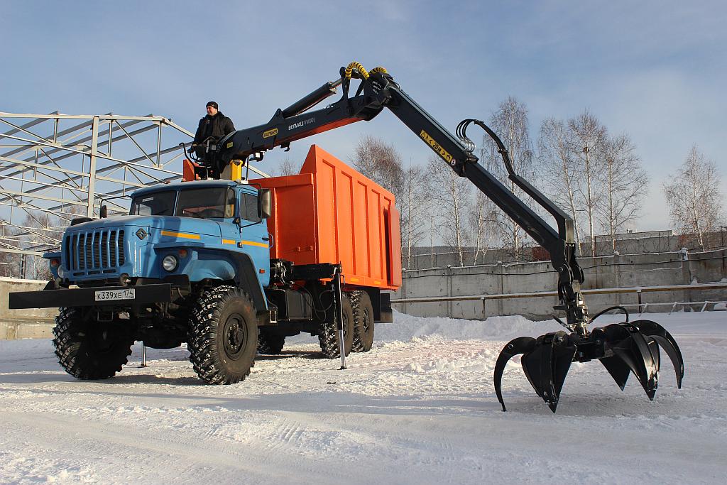 Металловоз «Урал 4320» с «Урал 4320» с ГМ Велмаш VM10L (ОМТЛ 97) и грейфером захватом