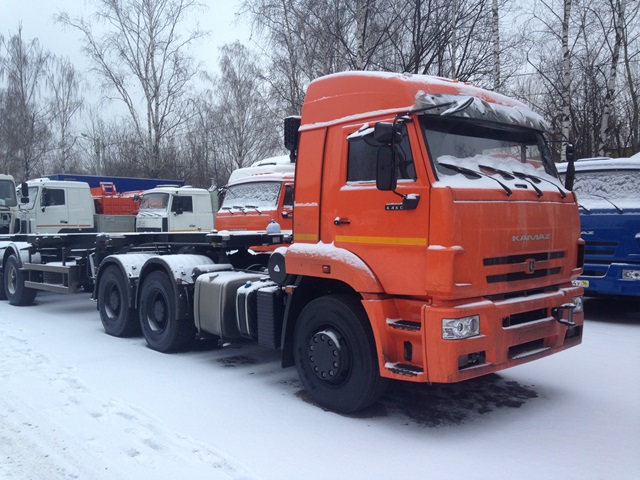 Седельный тягач «КамАЗ 6460»